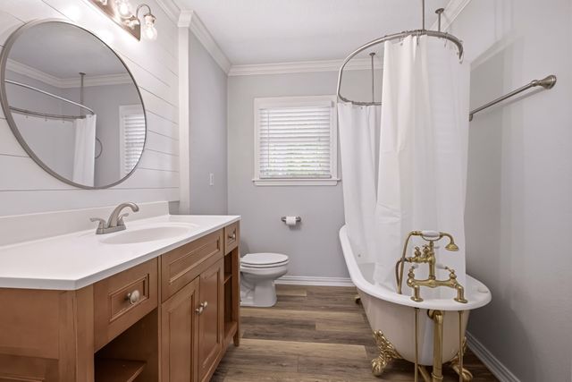 421 S 1st Street, Krum, TX 76249