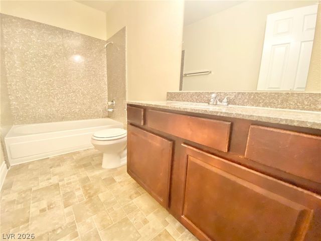 5081 River Glen Drive 118, Las Vegas, NV 89103
