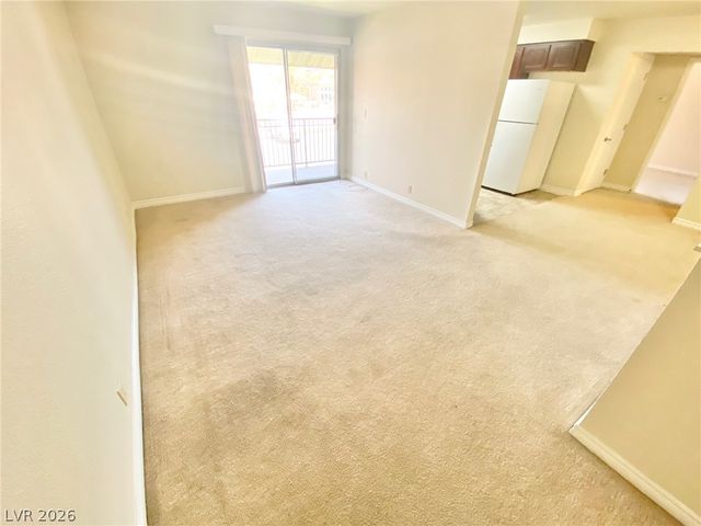 5081 River Glen Drive 118, Las Vegas, NV 89103