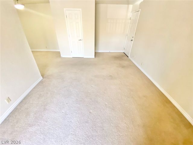 5081 River Glen Drive 118, Las Vegas, NV 89103