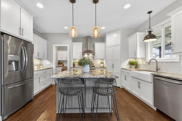 914 Rannoch Lane, Raymore, MO 64083