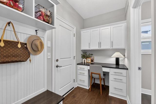 914 Rannoch Lane, Raymore, MO 64083