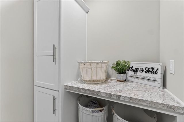 914 Rannoch Lane, Raymore, MO 64083