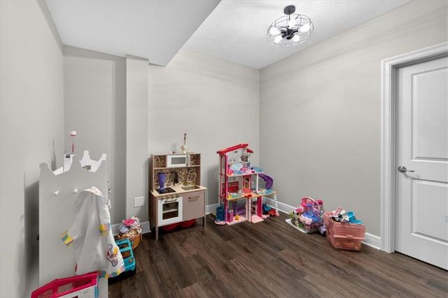 914 Rannoch Lane, Raymore, MO 64083