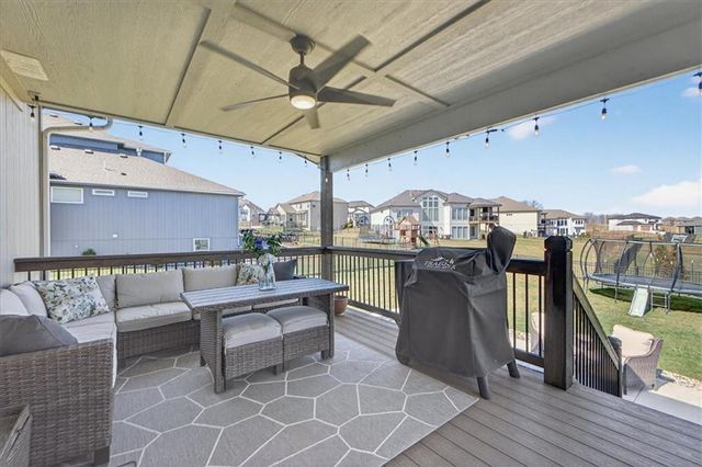 914 Rannoch Lane, Raymore, MO 64083