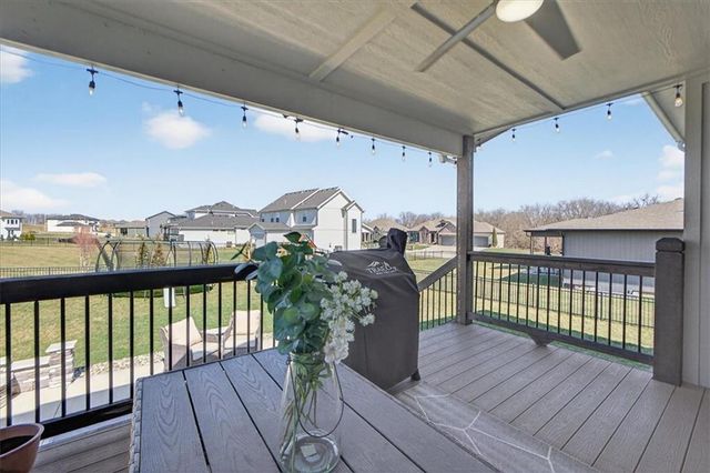 914 Rannoch Lane, Raymore, MO 64083