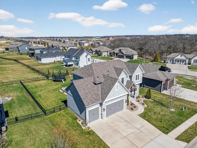914 Rannoch Lane, Raymore, MO 64083