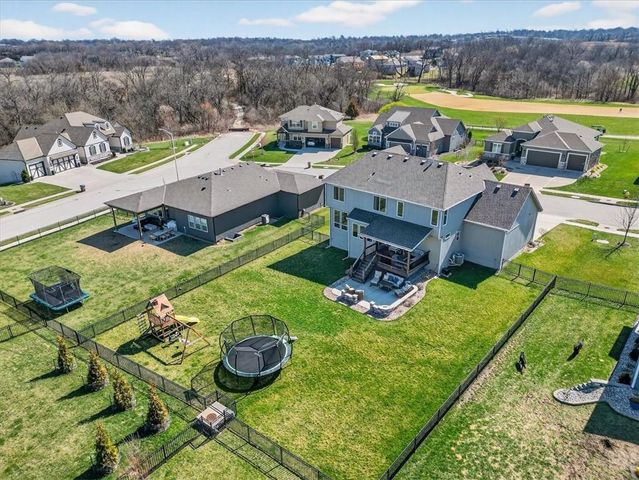 914 Rannoch Lane, Raymore, MO 64083