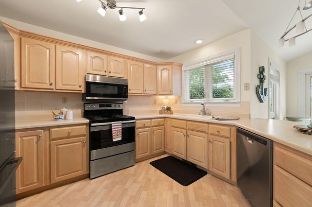 175 S Riverwood, Bronston, KY 42518