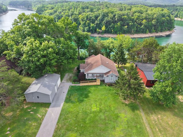 175 S Riverwood, Bronston, KY 42518