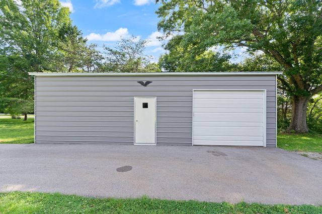 175 S Riverwood, Bronston, KY 42518