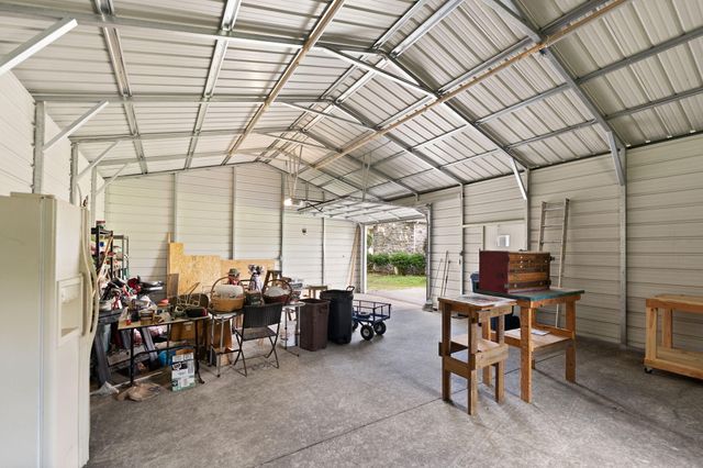 175 S Riverwood, Bronston, KY 42518