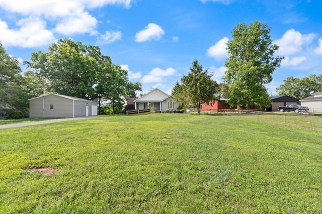 175 S Riverwood, Bronston, KY 42518