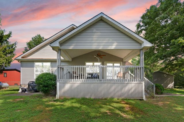 175 S Riverwood, Bronston, KY 42518
