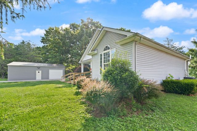 175 S Riverwood, Bronston, KY 42518