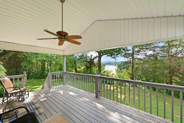 175 S Riverwood, Bronston, KY 42518