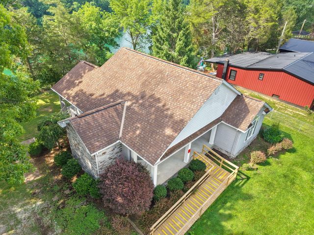 175 S Riverwood, Bronston, KY 42518