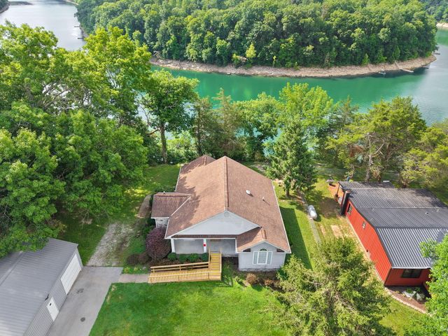 175 S Riverwood, Bronston, KY 42518