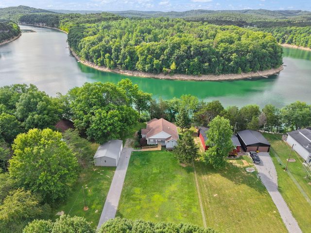 175 S Riverwood, Bronston, KY 42518