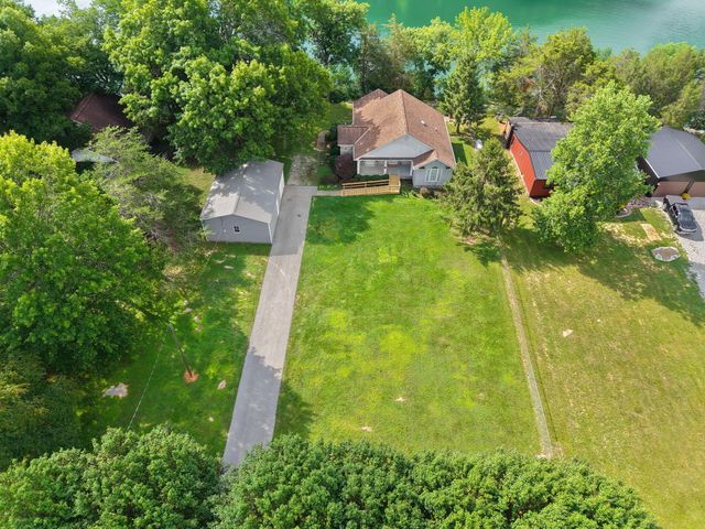 175 S Riverwood, Bronston, KY 42518