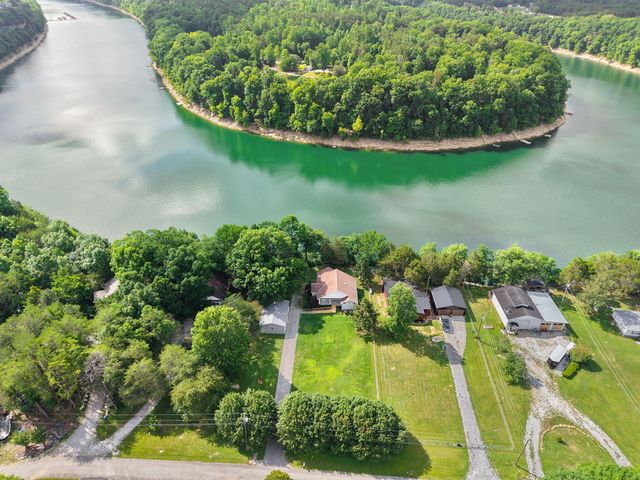 175 S Riverwood, Bronston, KY 42518