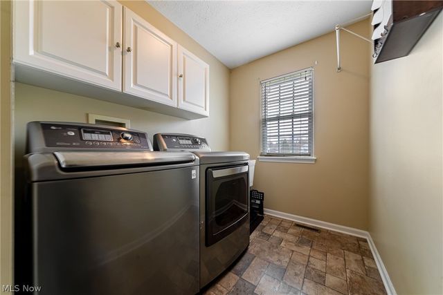53 Charter Drive, Northfield, OH 44067