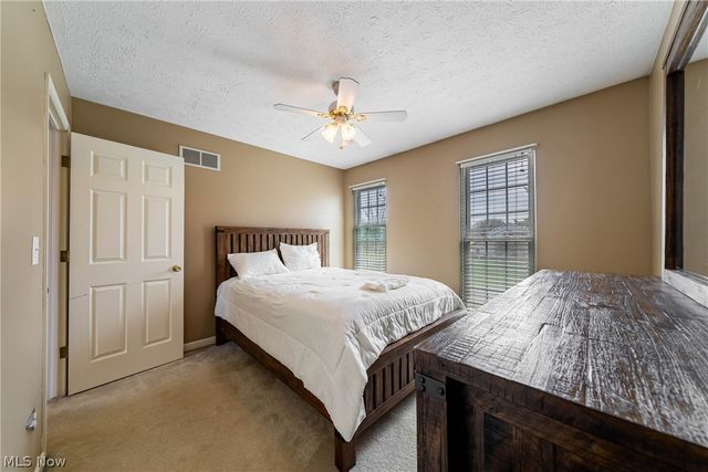 53 Charter Drive, Northfield, OH 44067