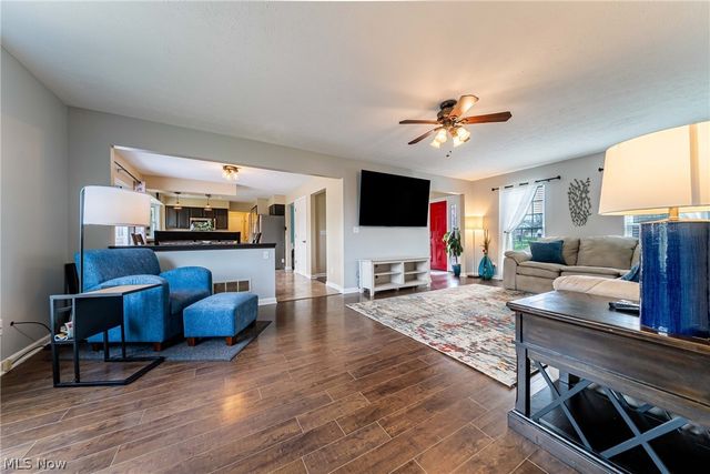 53 Charter Drive, Northfield, OH 44067