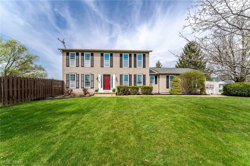 53 Charter Drive, Northfield, OH 44067