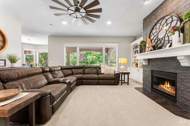 704 N White Sage Way, Eagle, ID 83616