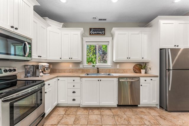 704 N White Sage Way, Eagle, ID 83616