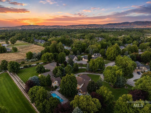 704 N White Sage Way, Eagle, ID 83616