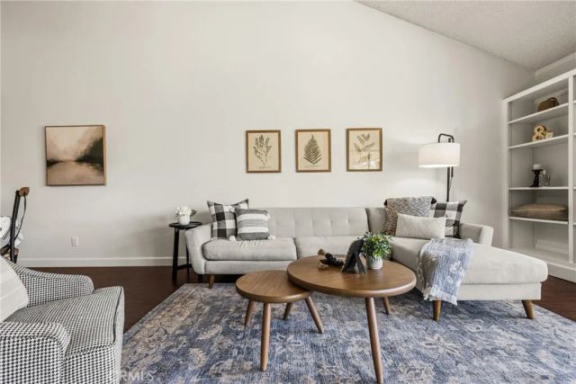 2504 E Willow 302, Signal Hill, CA 90755