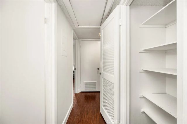 2504 E Willow 302, Signal Hill, CA 90755