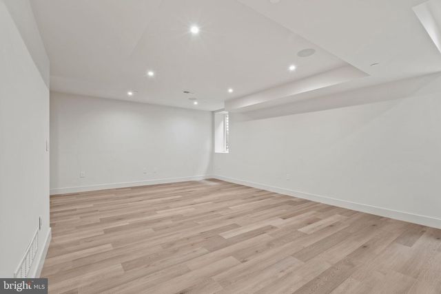 207A VINE ST, Philadelphia, PA 19106