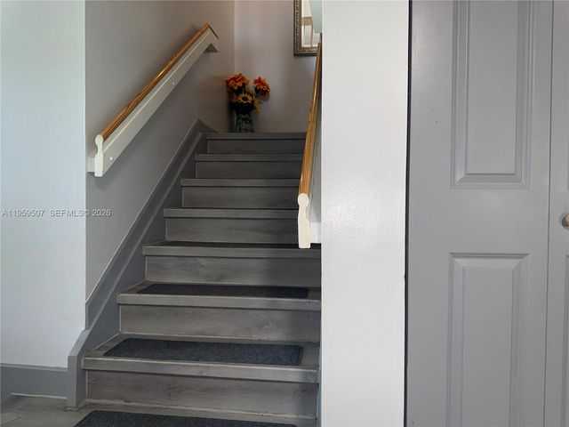 5320 NW 190th St, Miami Gardens, FL 33055