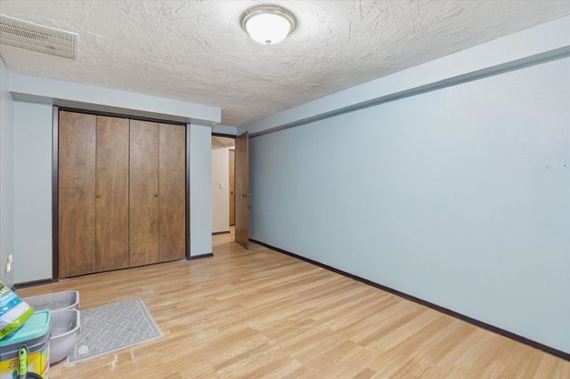 910 E TIMBERWOOD Cir, Spokane, WA 99208