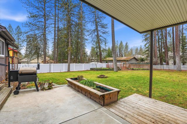 910 E TIMBERWOOD Cir, Spokane, WA 99208