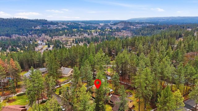 910 E TIMBERWOOD Cir, Spokane, WA 99208