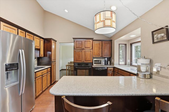 910 E TIMBERWOOD Cir, Spokane, WA 99208