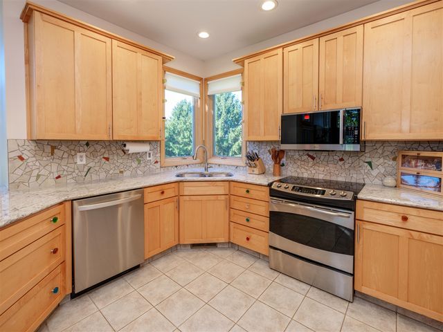 22533 Vineyard Circle, Mattawan, MI 49071