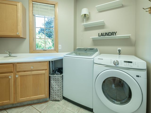 22533 Vineyard Circle, Mattawan, MI 49071