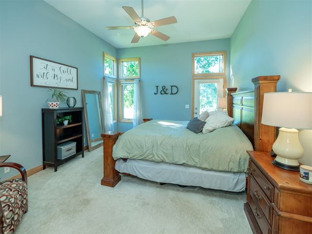 22533 Vineyard Circle, Mattawan, MI 49071