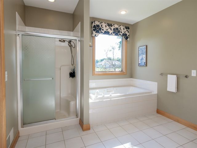 22533 Vineyard Circle, Mattawan, MI 49071