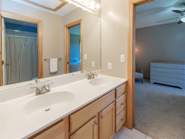 22533 Vineyard Circle, Mattawan, MI 49071
