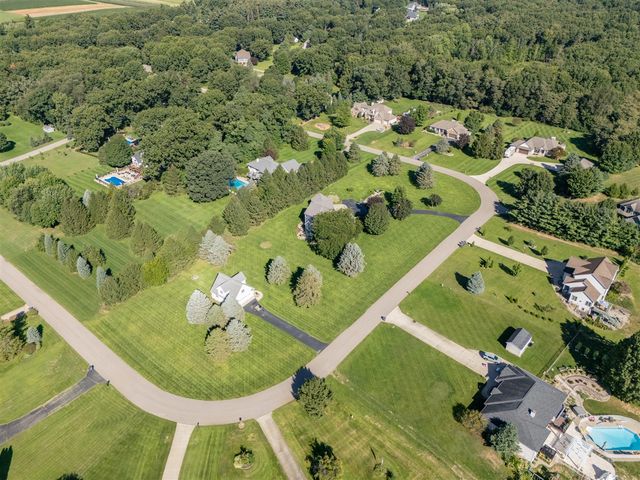 22533 Vineyard Circle, Mattawan, MI 49071