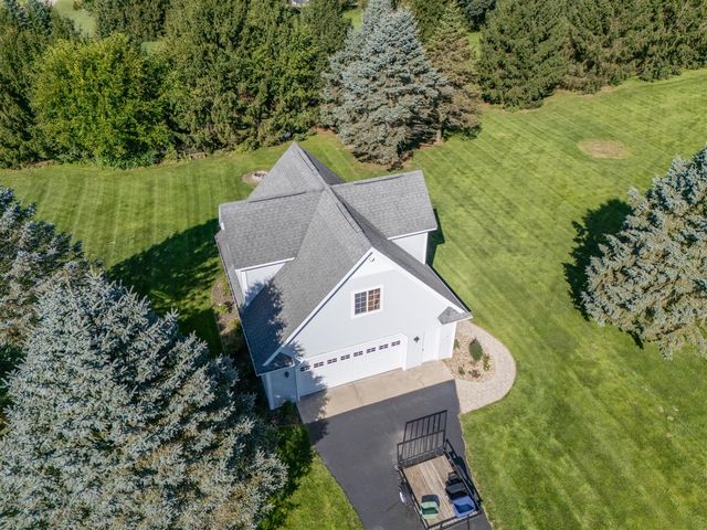 22533 Vineyard Circle, Mattawan, MI 49071