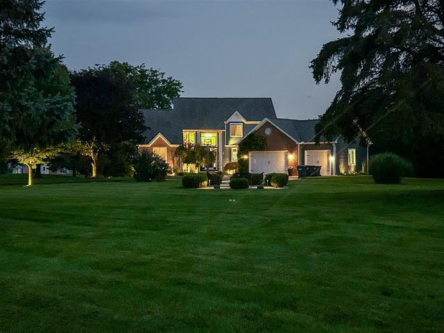22533 Vineyard Circle, Mattawan, MI 49071