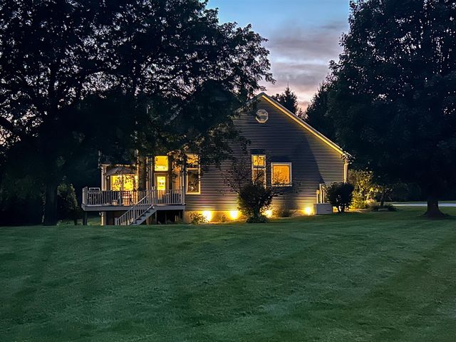 22533 Vineyard Circle, Mattawan, MI 49071