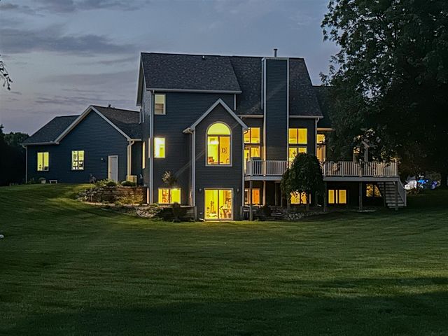 22533 Vineyard Circle, Mattawan, MI 49071